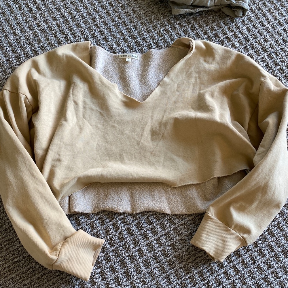 Crop sweater